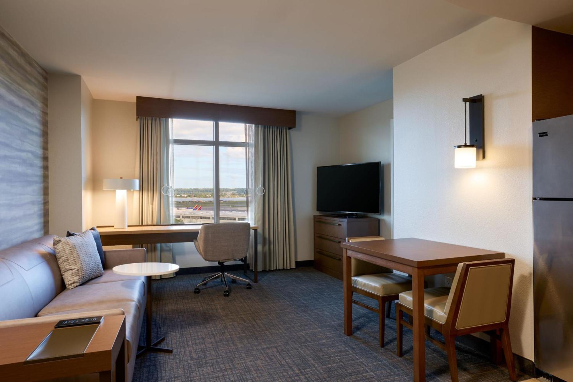 Capital View Hotel 3*